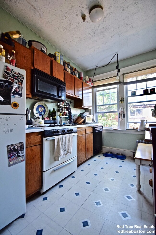 Building Photo - 1691 Commonwealth Avenue