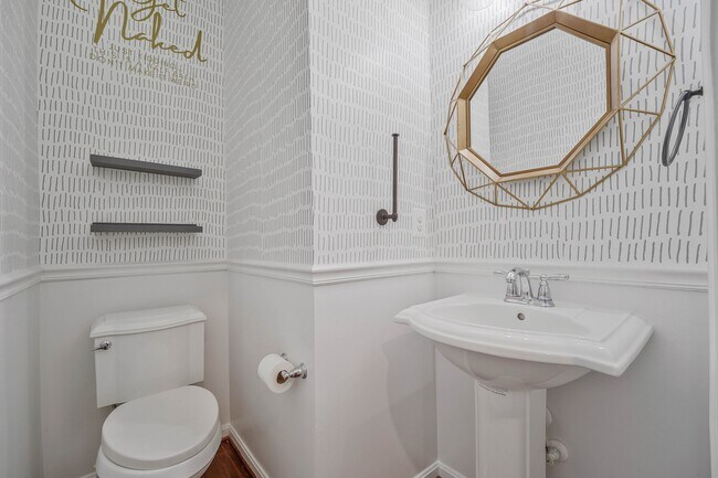 Building Photo - 3461 Eagle Ridge Dr