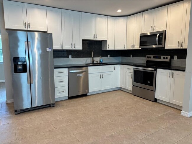 Building Photo - 8363 Jennifer Ln