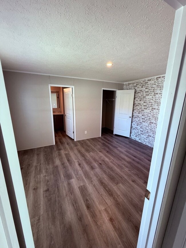 Building Photo - 6700 Spruce Dr