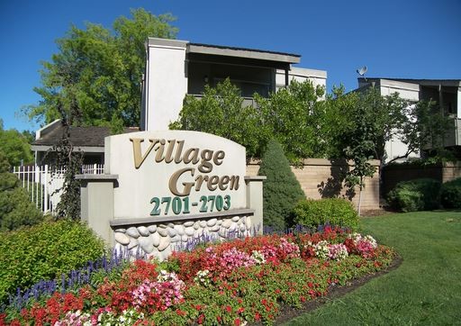 Primary Photo - Village Green Apartments