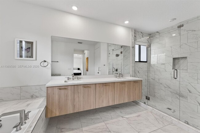 Building Photo - 8267 SW 120th Ter