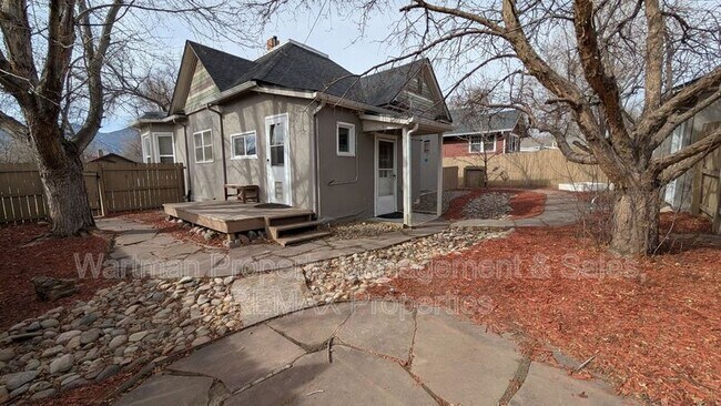 Building Photo - 2102 W Kiowa St