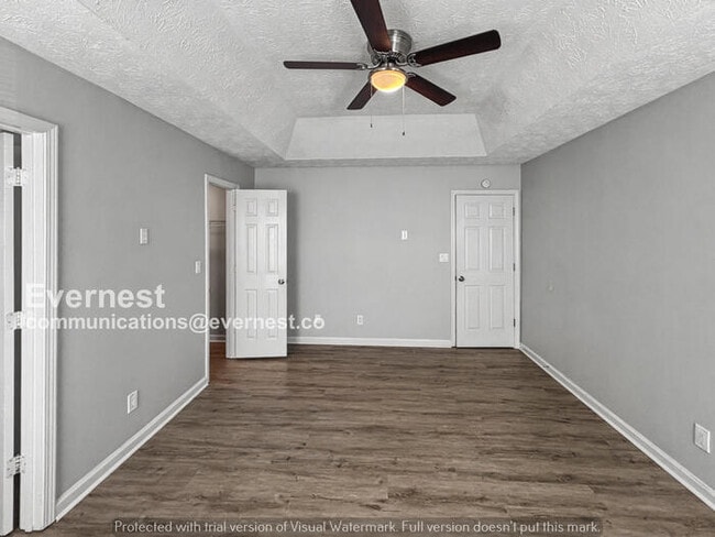 Building Photo - 3 Bed/2 Bath Home with Attached Garage / Pet-Friendly / Available Now!