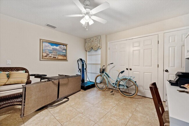 Building Photo - 2216 Las Casitas Dr