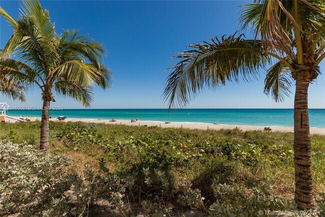 Building Photo - 1830 S Ocean Dr