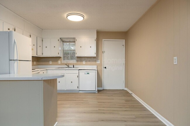 Building Photo - 125 Swafford Rd