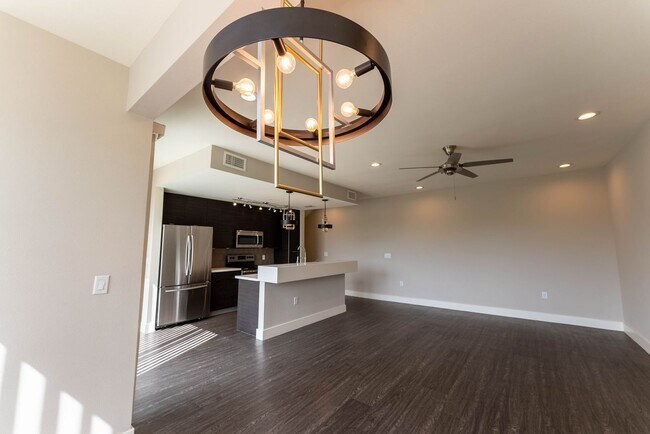 Building Photo - Discover the Ultimate in South Austin Living at Skybridge Lofts - Modern 2 Bedroom, 2.5 Bathroom ...