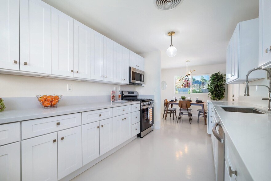 Building Photo - 37555 Palo Verde Dr