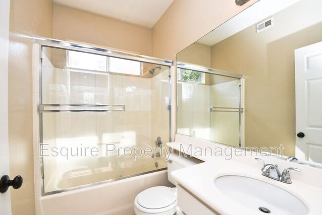 Building Photo - 2531 Villamonte Ct