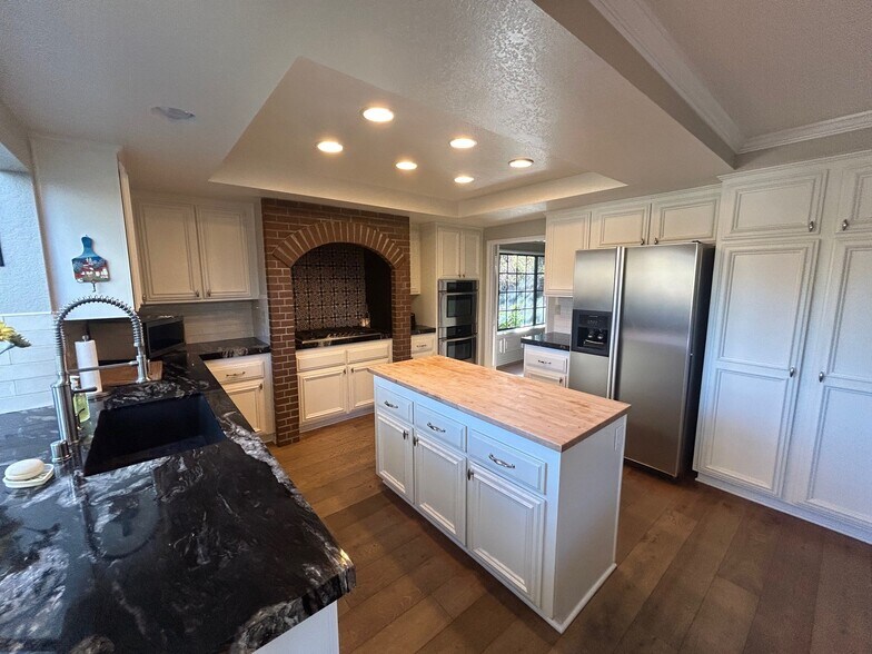 Building Photo - 3098 Dragonfly St