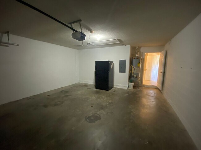 Building Photo - 15327 Lafite Ln