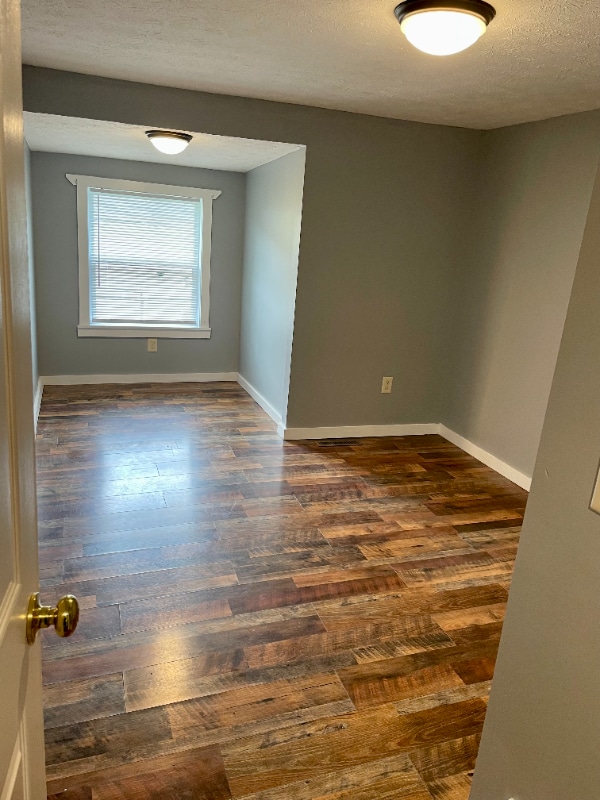 Building Photo - 402 Sam Parker Rd