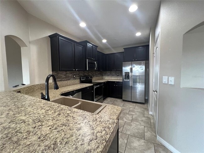 Building Photo - 2137 Betsy Ross Ln