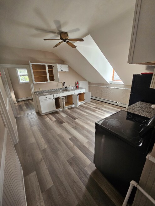 Building Photo - 95 Oakland Ave