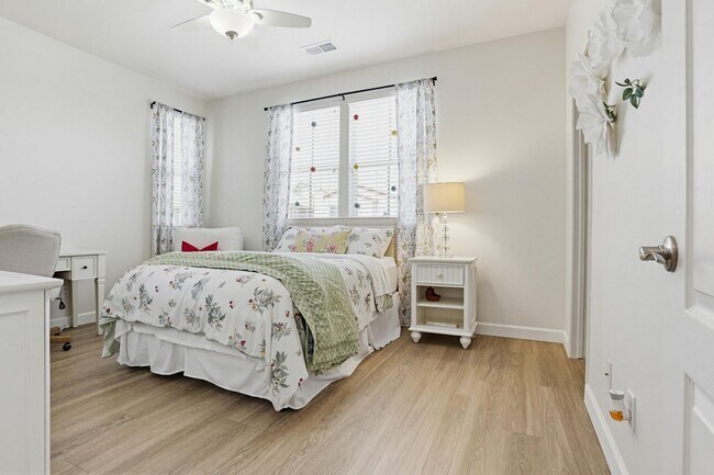 Building Photo - Stylish 3BR Home in Santee | Solar | Garage | Resort-Style Amenities