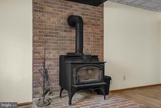 Building Photo - 22397 Armstrong Dr