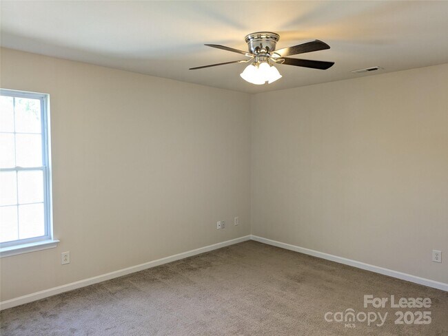 Building Photo - 117 Stallings Mill Dr
