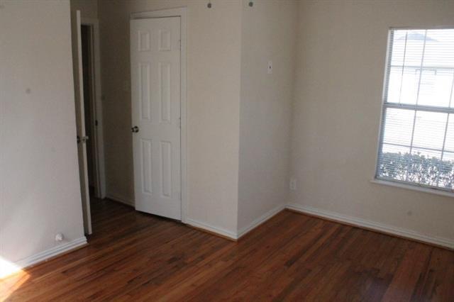 Building Photo - 1109 Parkway Dr