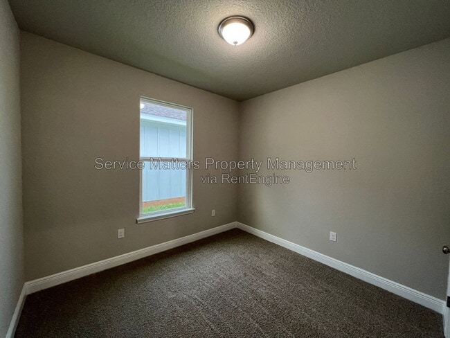 Building Photo - 5349 Parkside Dr