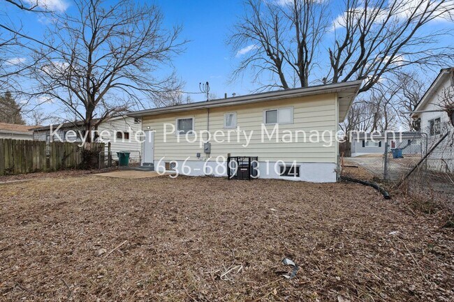 Building Photo - COMING SOON - Charming 3-Bedroom Home with Spacious Yard in North St. Louis County
