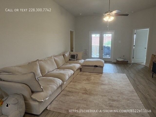 Building Photo - 14027 Oak Arbor Dr