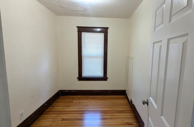 Building Photo - 1784 Hoyt St