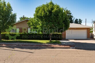 Building Photo - Call to schedule a showing at 505-808-6467