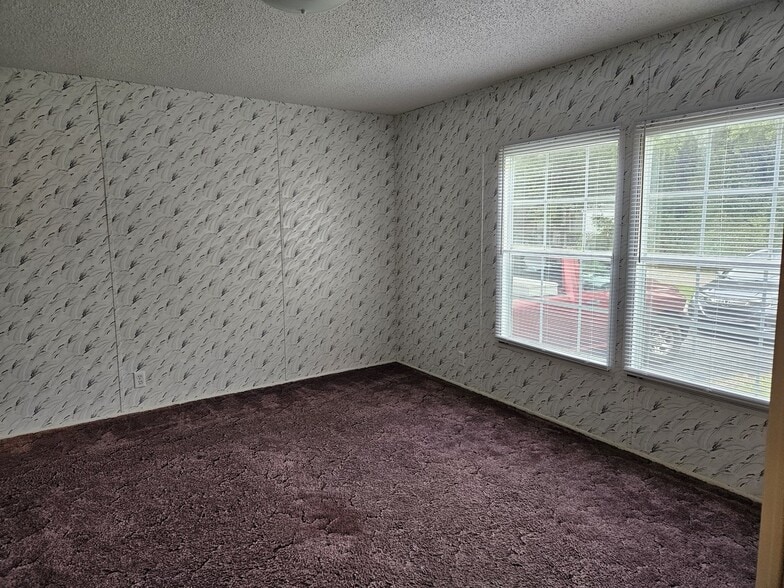 Building Photo - 9380 Seabright Ave