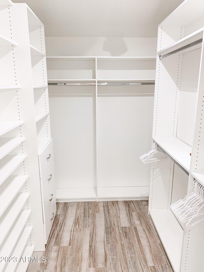 Building Photo - 9067 E Larkspur Dr