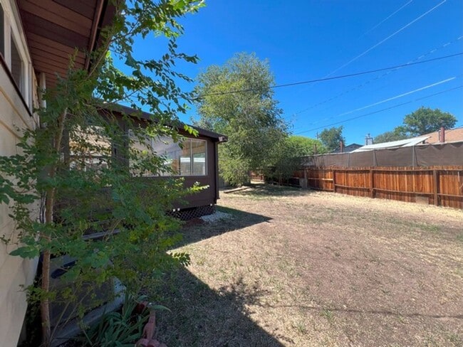 Building Photo - Three Bedroom Home In Northwest Reno.