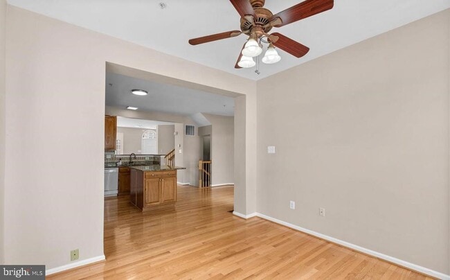 Building Photo - 2133 Bexley Dr