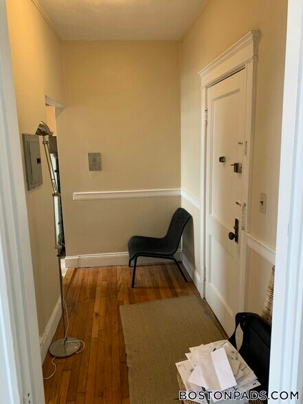 Building Photo - 1197 Commonwealth Ave