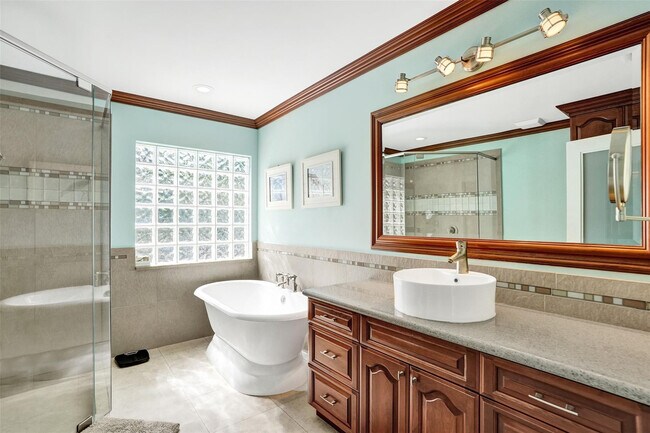 Building Photo - 4142 NW 58th Dr