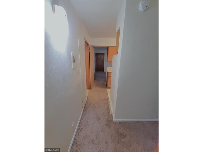 Building Photo - 545 Birchcrest Dr