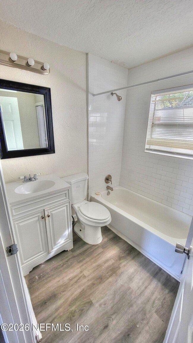 Building Photo - 9172 11th Ave