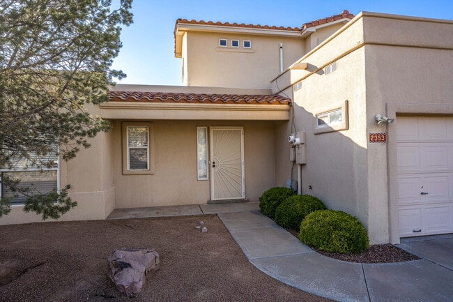 Building Photo - 2353 Saturn Cir