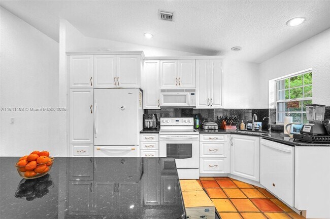 Building Photo - 9690 NW 39th St