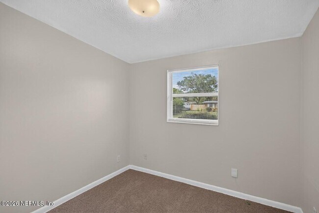 Building Photo - 87 Saratoga Cir S