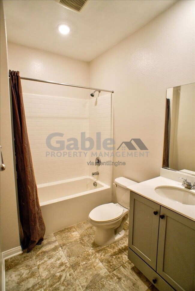 Building Photo - 27477 Boulderview Way