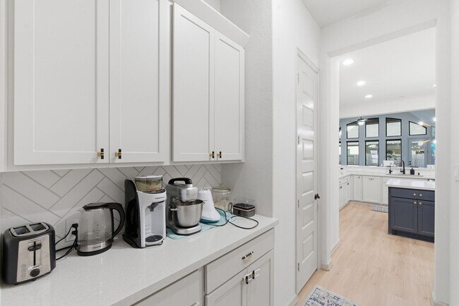 Building Photo - 2215 Crystal Reef Ct