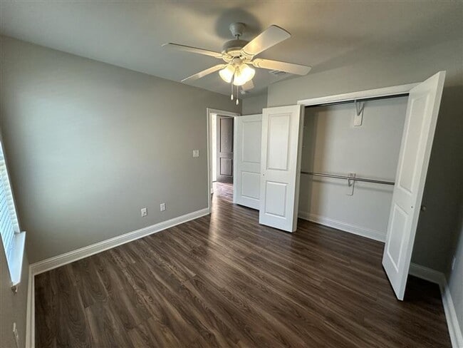 Building Photo - Magnolia Park #10774