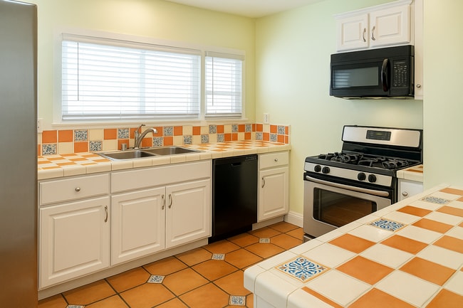 Spacious Kitchen - 1252 26th St