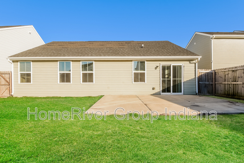 Building Photo - 13854 N Cardonia Dr