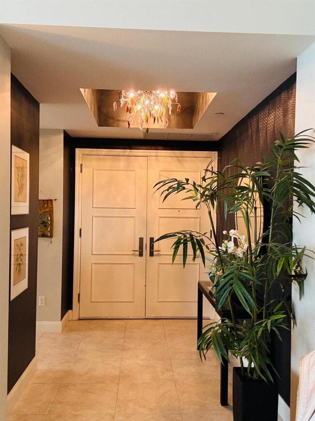 Building Photo - 3333 NE 32nd Ave