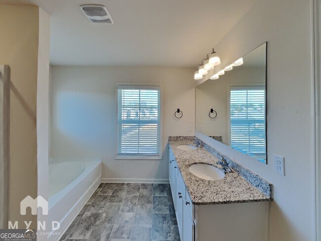 Building Photo - 4610 Bramblett Grove Pl