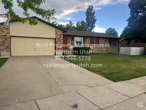 Building Photo - Large 5 Bedroom Home In Farmington Coming ...