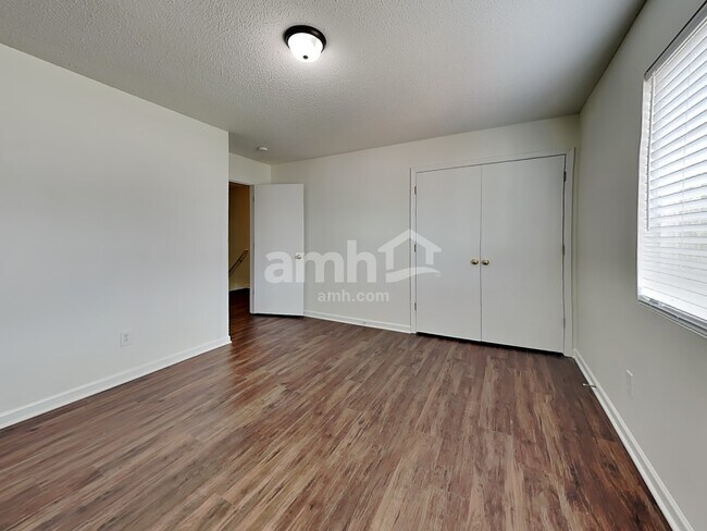 Building Photo - 808 Topsail Dr