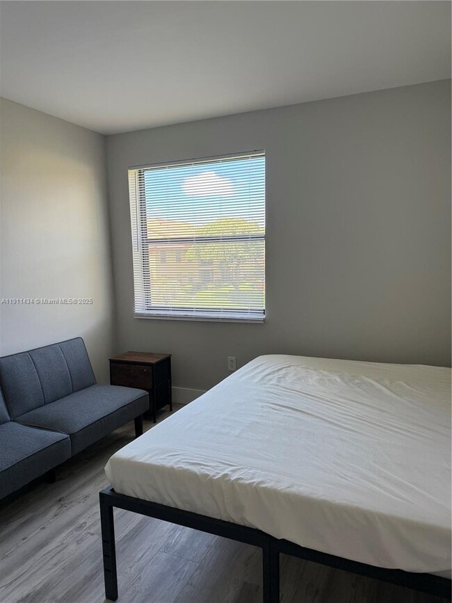 Building Photo - 5147 Europa Dr