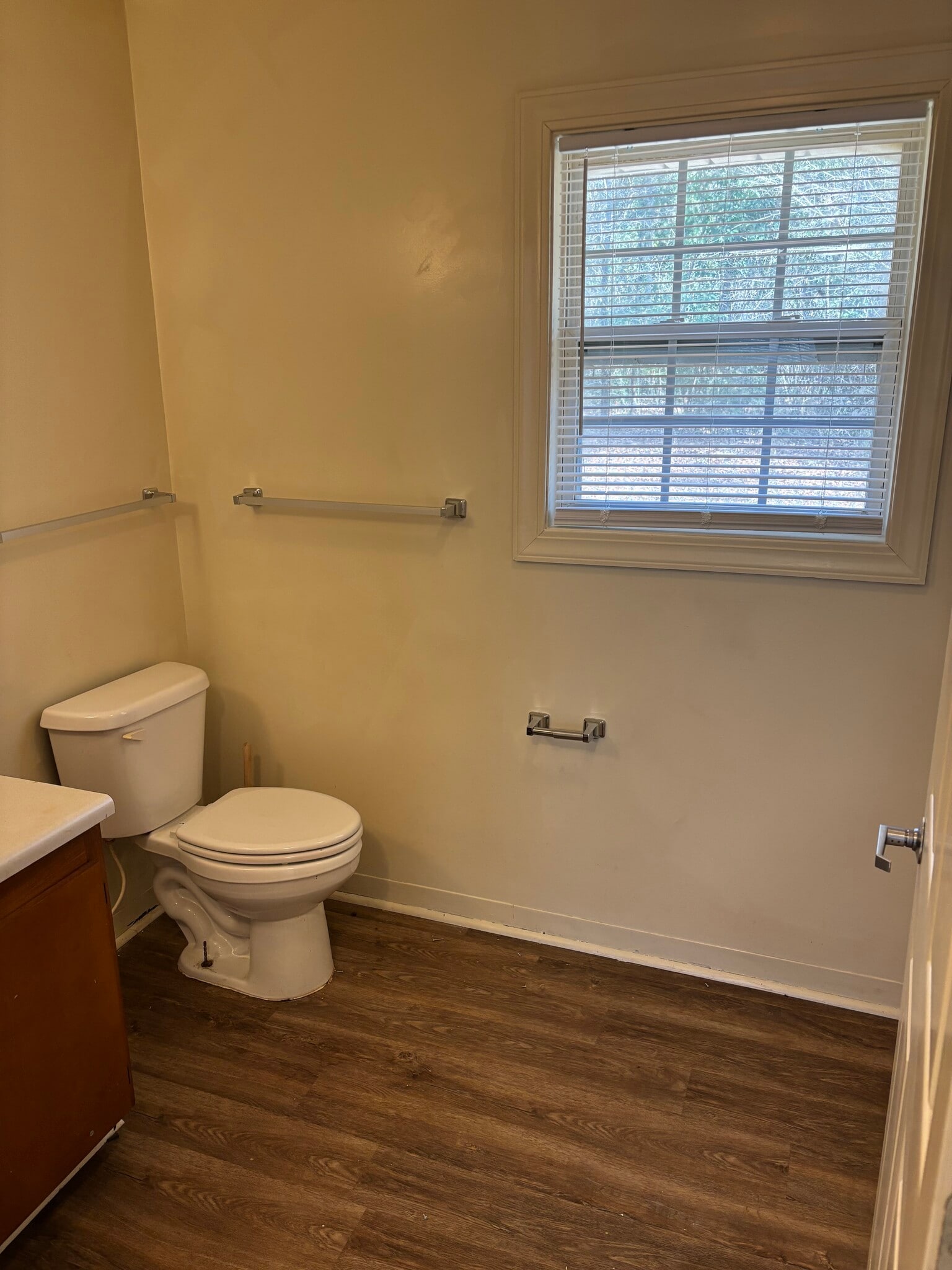 Building Photo - 212 Samaritan Dr